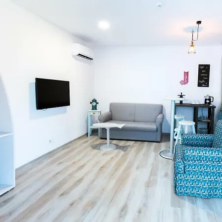 The Shore House 3* 那沃达利