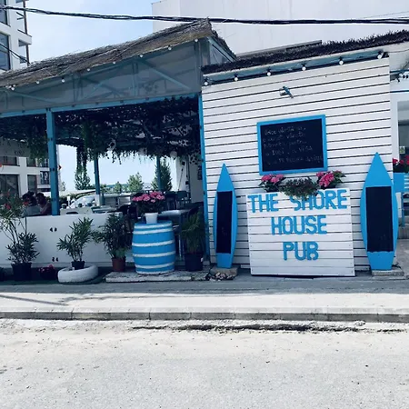 The Shore House بيت ضيافة Năvodari