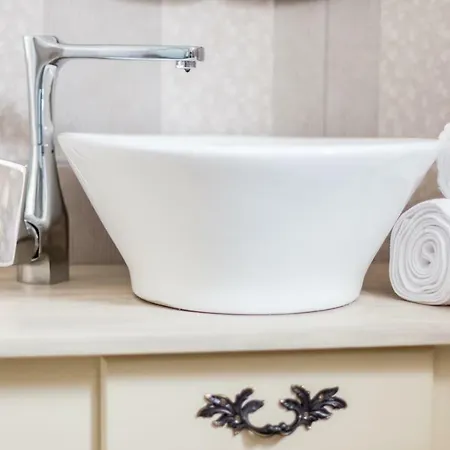 The Shore House بيت ضيافة Năvodari