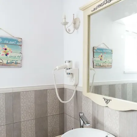 بيت ضيافة The Shore House